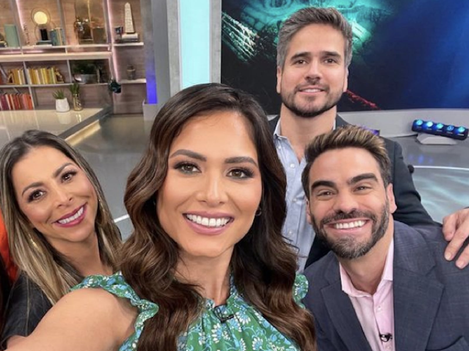 Penélope Menchaca, Andrea Meza, Chiky Bombom, Daniel Arenas y otros famosos son parte de "Hoy Día" (Foto: Telemundo)