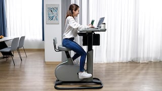 Ejercicio más trabajo: Acer combina la bicicleta estática con un escritorio