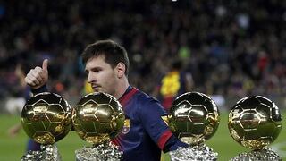 Lionel Messi ofreció sus cuatro Balones de Oro al Camp Nou
