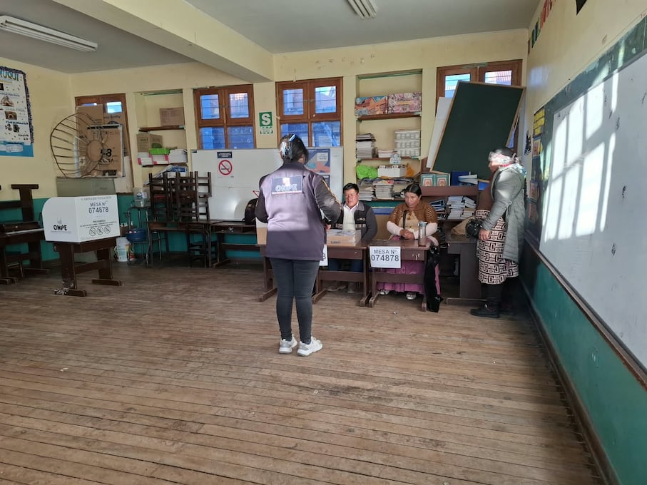Puno: Distrito de Rosaspata registra la primera mesa de sufragio instalada en Huancané.