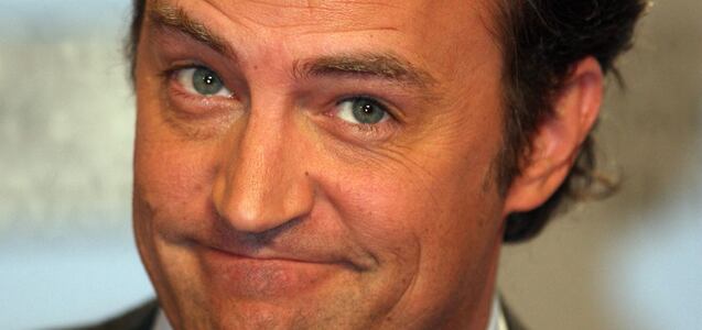 Cuando la adicción de Matthew Perry lo llevó a estar en coma