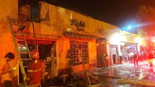 Incendio en galería El Hueco obligó a cerrar avenida Abancay