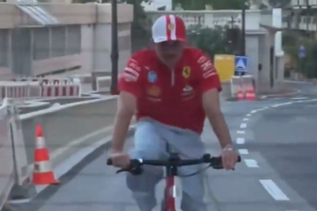 Leclerc vuelve a casa en bicicleta tras ganar el GP de Mónaco | VIDEO