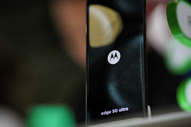 Motorola es otra de las grandes empresas y sigue vigente, aunque bajo el sello de Lenovo. (Foto: AFP)
