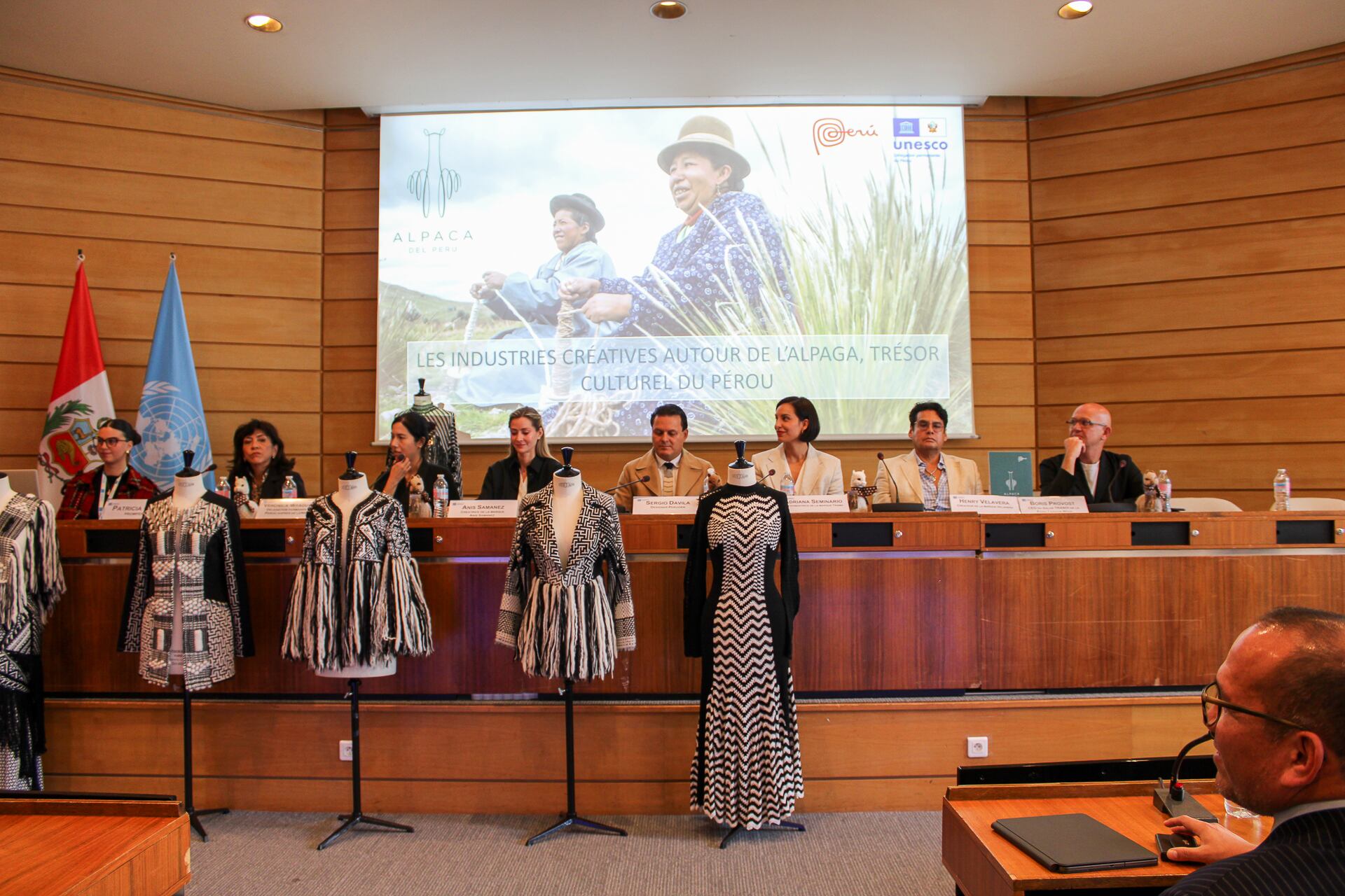 En el evento también estuvieron los peruanos Sergio Dávila, Adriana Seminario, Henry Velavera y Xiomara CJuno, figuras dedicadas al mundo de la moda. (Foto: Anis Samanez)