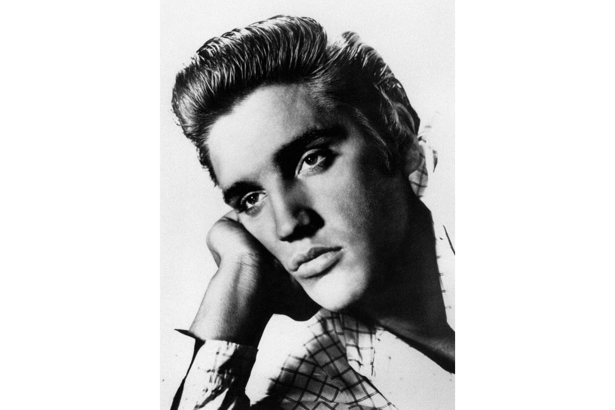 La estrella de rock estadounidense Elvis Presley, nacido en Tupelo Mississippi el 8 de enero de 1935 y fallecido el 16 de agosto de 1977 en Memphis. (Foto de AFP)