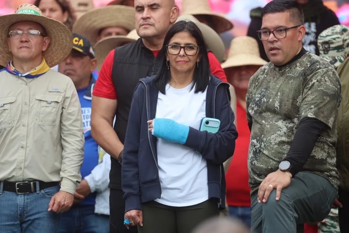 La vicepresidenta ejecutiva de Venezuela, Delcy Rodríguez, participa en una marcha en Caracas (Venezuela), el 10 de diciembre de 2025. (Foto: EFE)
