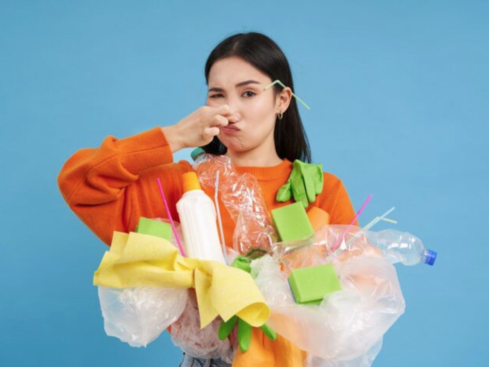 Cuando almacenas mucha basura, suele ser incómodo por su desagradable olor. (Crédito: Freepik)