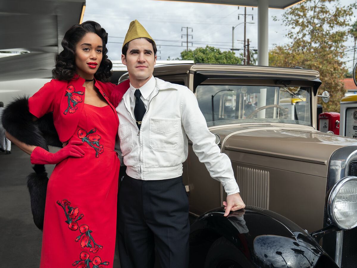 Ficción y realidad se entrelazan en Hollywood, nueva serie de Ryan Murphy. Foto: Netflix.