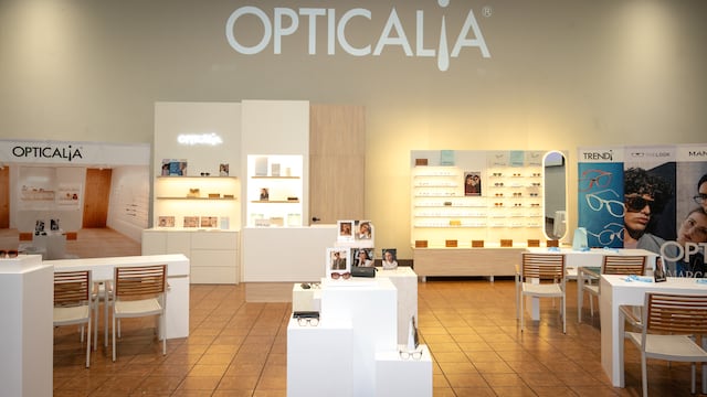 Opticalia llega al Perú a disputar un mercado de US$220 millones: trae lentes de Pull&Bear, Mango y otras marcas, ¿cuál es su estrategia?