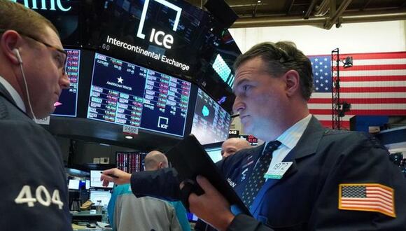 El índice Dow Jones se mantenía estable (+0,01%), mientras que el tecnológico Nasdaq avanzaba un 0,11% tras haber alcanzado un séptimo récord consecutivo el día anterior. FOTO: EFE.