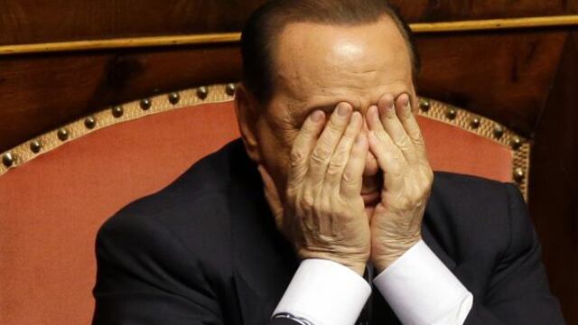 Silvio Berlusconi no podrá ejercer cargo público en los próximos dos años