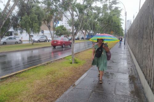 Lluvia de verano cae sobre varios distritos de Lima Metropolitano. (Foto: Andina)