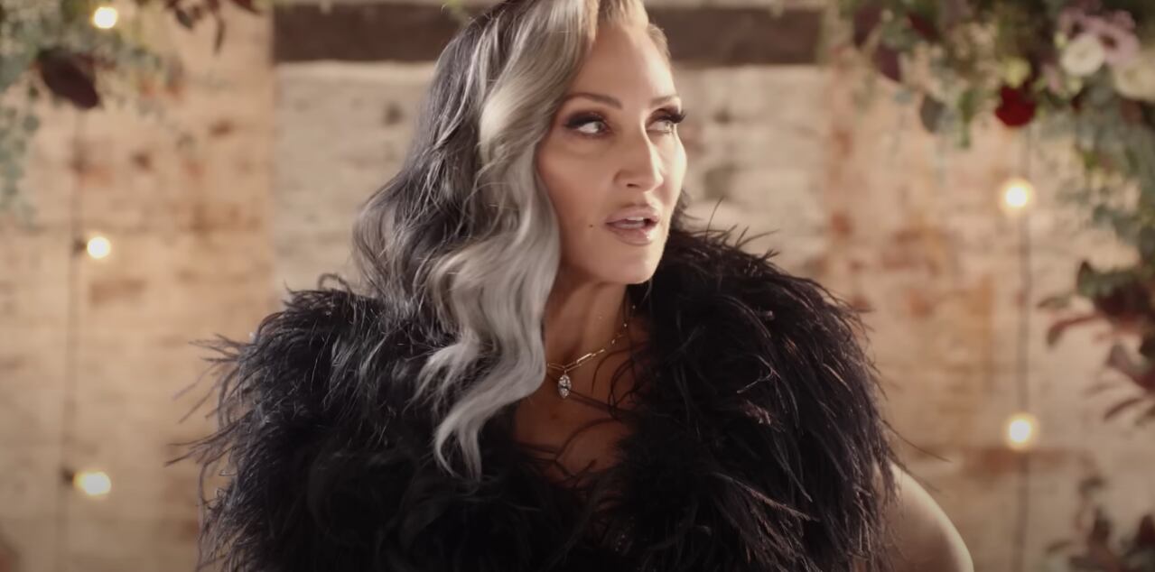 Michelle Visage como Avery, un personaje de "La superviviencia de una chica con curvas" (Foto: Netflix)