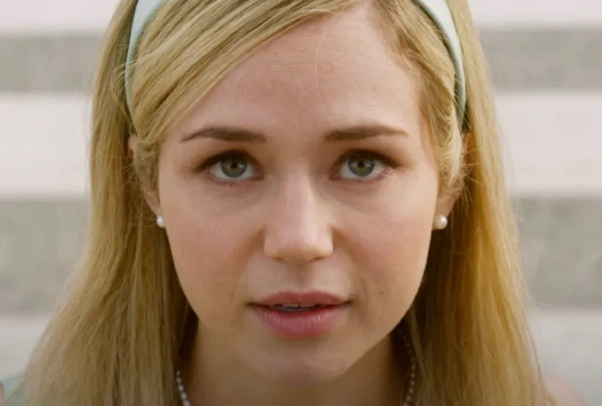 Brec Bassinger interpreta a la versión joven de Iris Campbell en la película "Destino final: Lazos de sangre" (Foto: Warner Bros. Pictures)