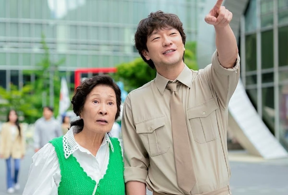 Kim Hye-ja interpreta a Lee Hae-sook y Son Suk-ku interpreta a Ko Nak-joon en la serie surcoreana "Hasta que el cielo nos reúna" (Foto: Netflix)