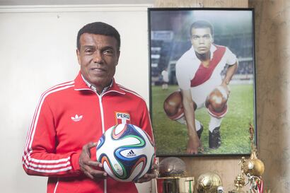 “Nene Inca” y “sucesor de Pelé”: los elogios del diario Olé a Teófilo Cubillas por su trayectoria