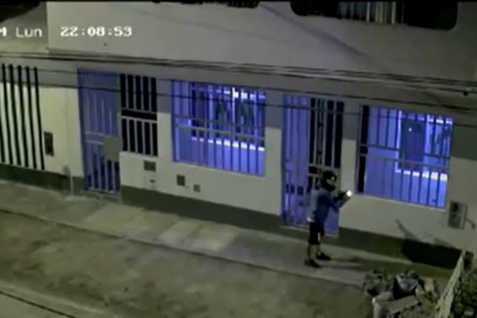 La dueña del inmueble sospecha que su expareja está involucrado en el atentado. (Foto: Captura / América Noticias)