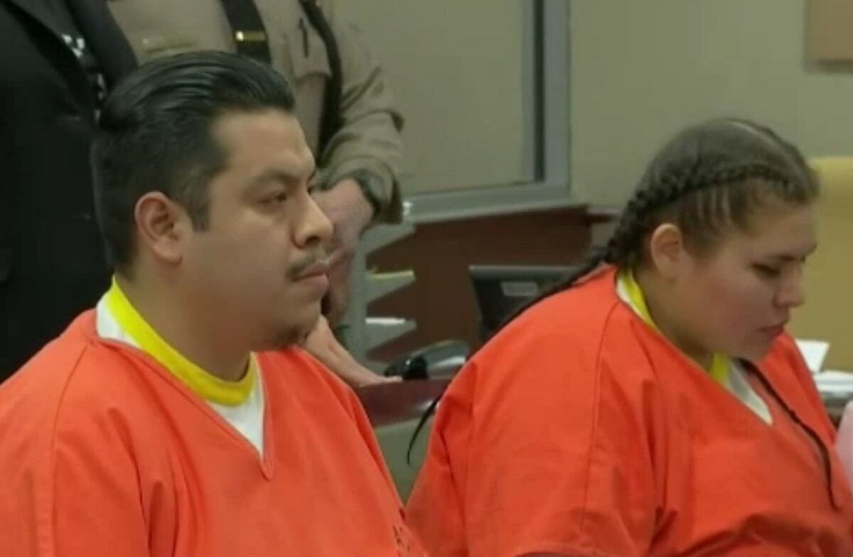 José María Cuatro, de 28 años, y Úrsula Elaine Juárez, de 25, acusados de asesinar y torturar a su hijo pequeño. (Foto de Telemundo)