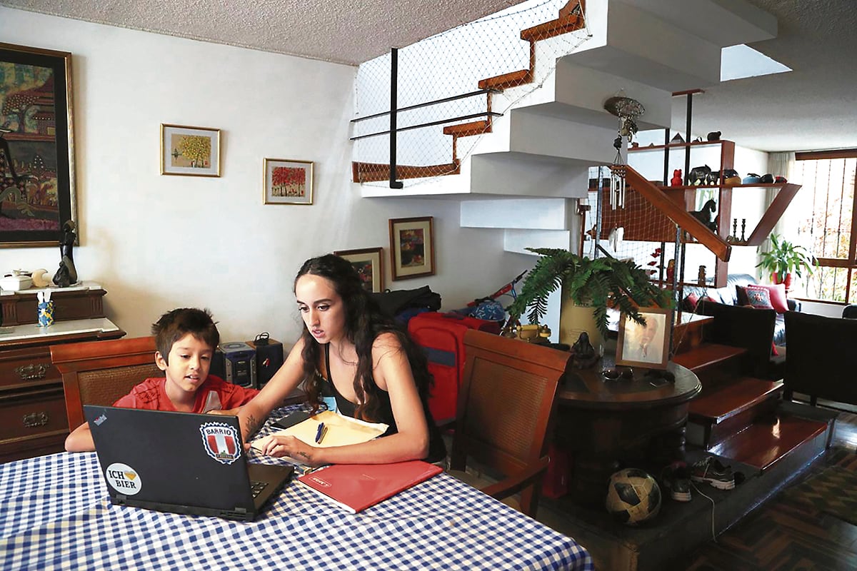 "Se ha percibido una gran capacidad del peruano para trabajar en diversas circunstancias". (AP Photo/Martin Mejia)