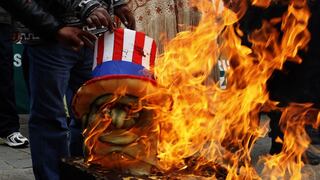 FOTOS: seguidores de Evo Morales protestaron frente a la embajada de EE.UU. en Bolivia