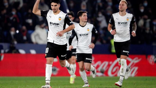 Valencia 4-3 Levante | Resumen y goles del partido por LaLiga | VIDEO