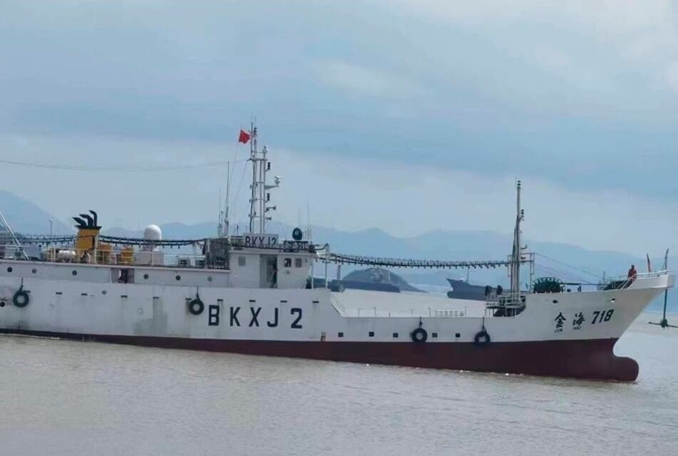 Gremios de pescadores reportan que, desde mayo de 2023, más de 300 barcos chinos han ingresado irregularmente al mar peruano. (Foto: Andina)