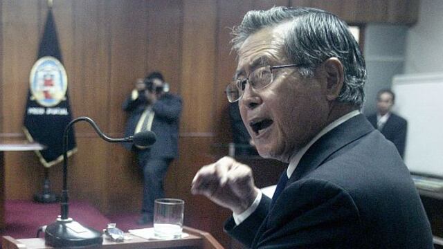 Fujimori respondió a Abugattás en Twitter: "¿Tanto miedo le tienen al 'Chino'?"