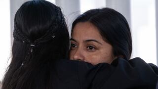 Estados Unidos cancela el permiso migratorio de 1 millón de extranjeros y les pide autodeportarse: qué pasa si se niegan