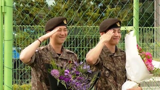Dos megaestrellas de BTS concluyen el servicio militar en Corea del Sur