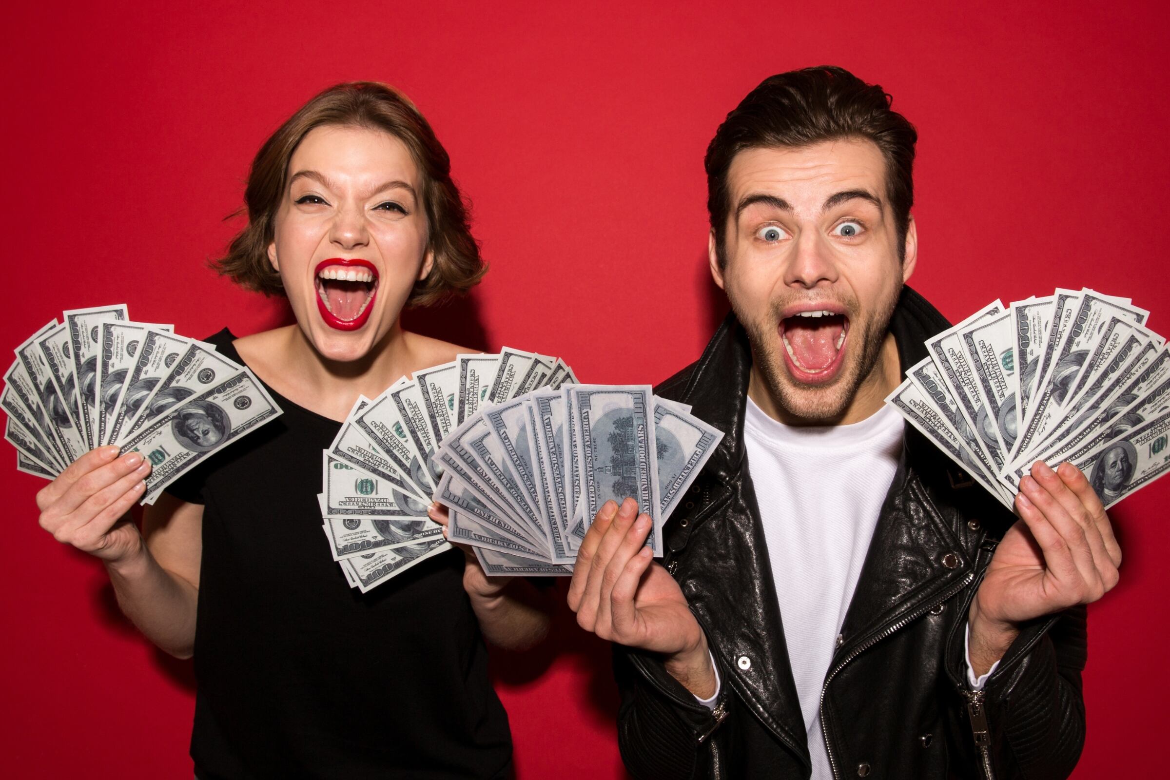 Una pareja estudió las probabilidades de la lotería y obtuvo millonarias ganancias (Foto referencial: Freepik)