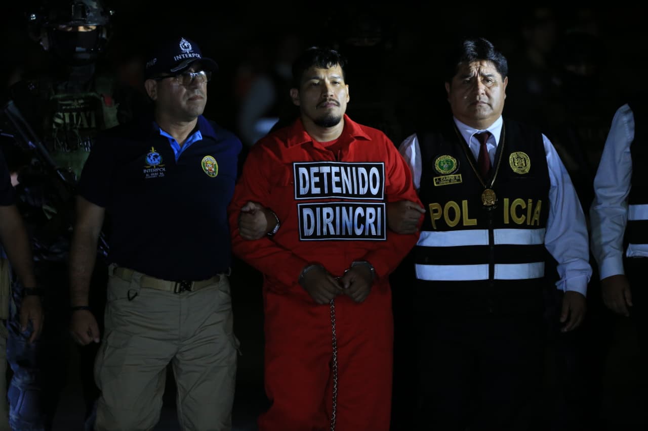 La Policía Nacional del Perú, brinda detalles sobre el proceso de extradición, traslado y demás acciones policiales realizadas para poner ante la justicia peruana a Erick Hernández Moreno, conocido como El Monstruo. Foto: Cesar Bueno @photo.gec