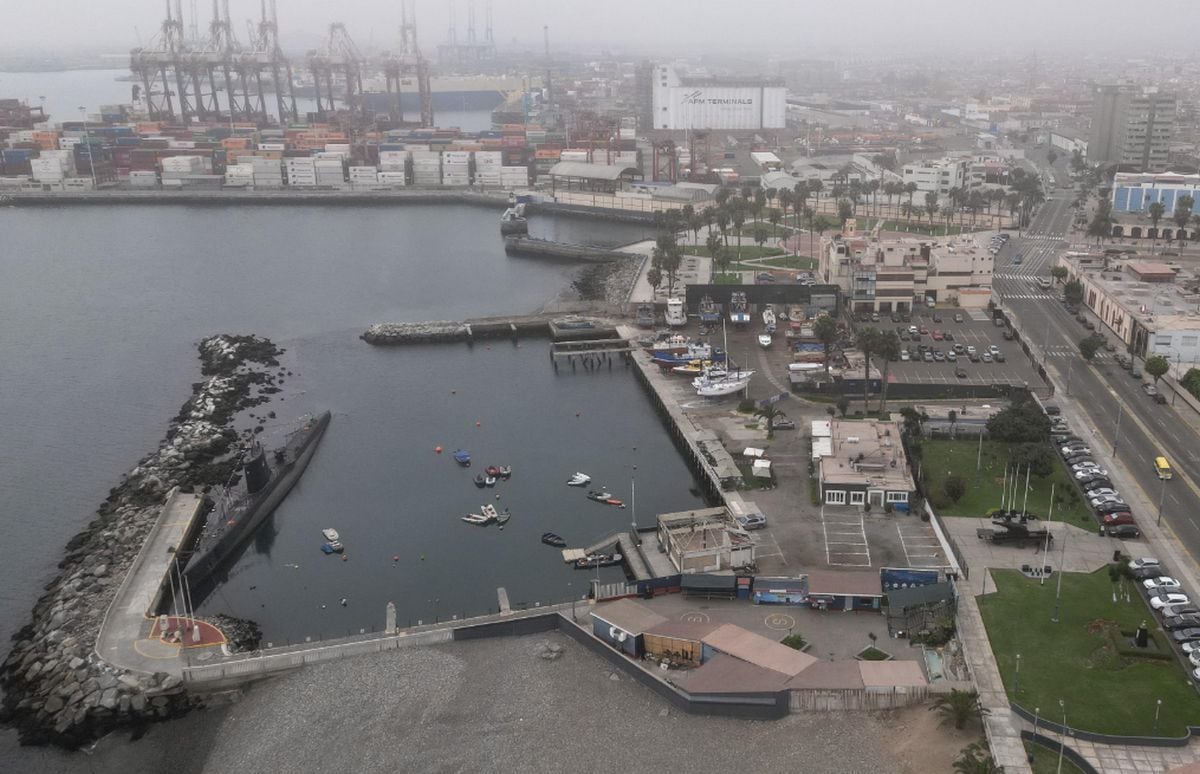 Imagen aérea del puerto del Callao durante la alerta de tsunami emitida por la Marina de Guerra del Perú | Foto: Joel Alonzo/ @photo.gec
