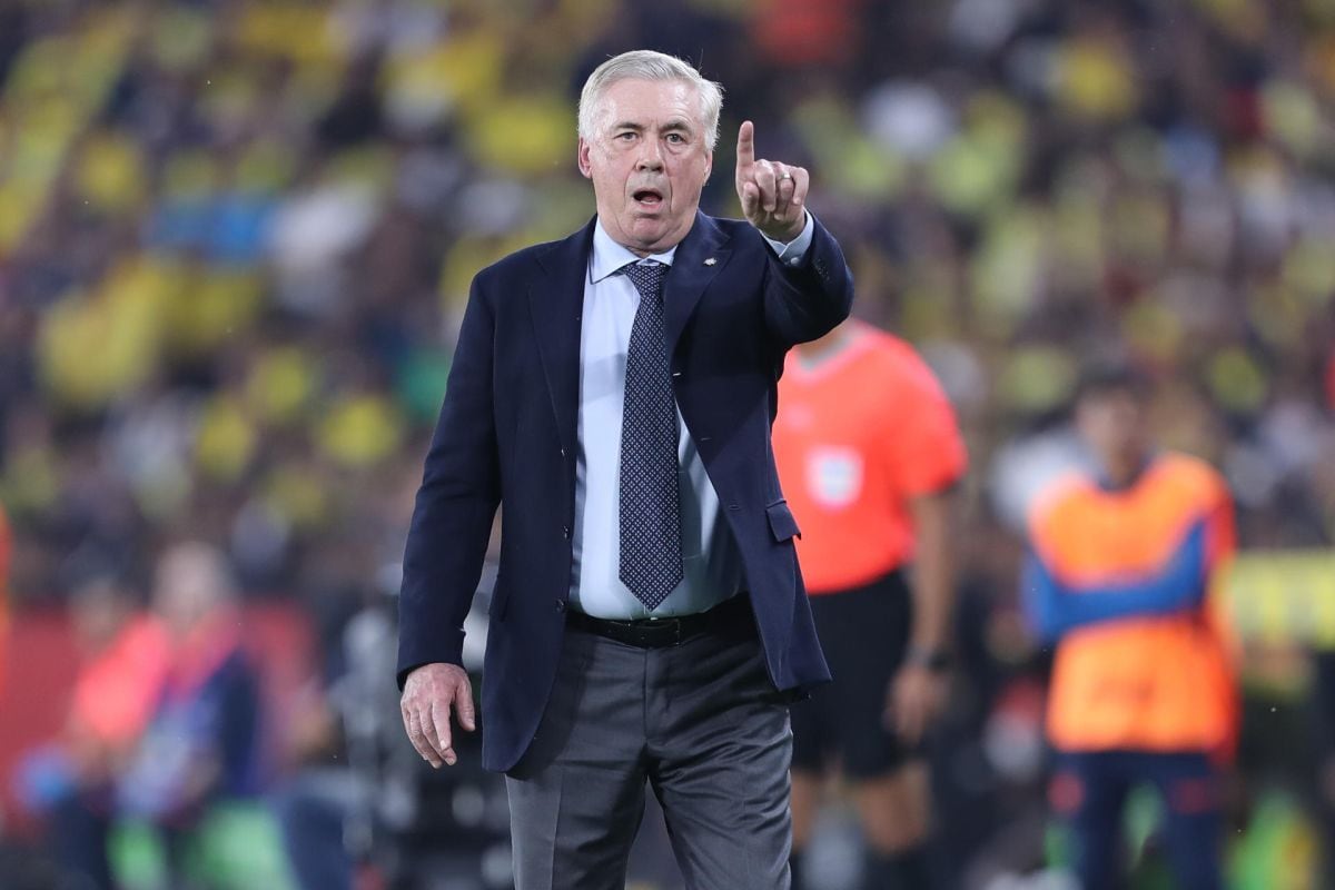 Carlo Ancelotti debutó oficialmente como seleccionador de Brasil en el partido ante Ecuador en Guayaquil | Foto: José Jacome / EFE