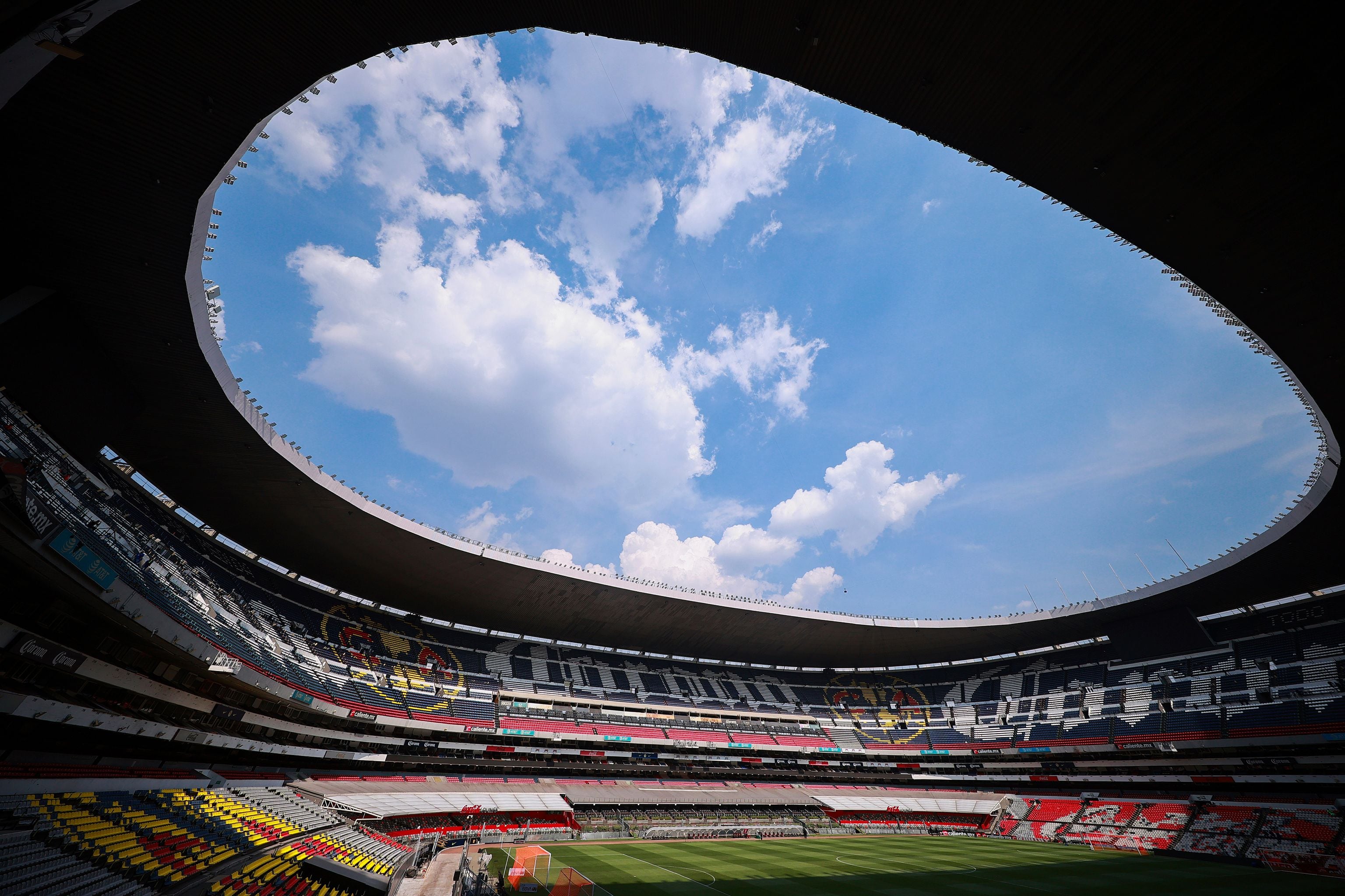 El Estadio Azteca volverá a ser protagonista al recibir el partido inaugural el próximo 11 de junio, consolidándose como el único recinto en el mundo en inaugurar tres mundiales distintos, un hito inalcanzable para cualquier otro escenario deportivo.