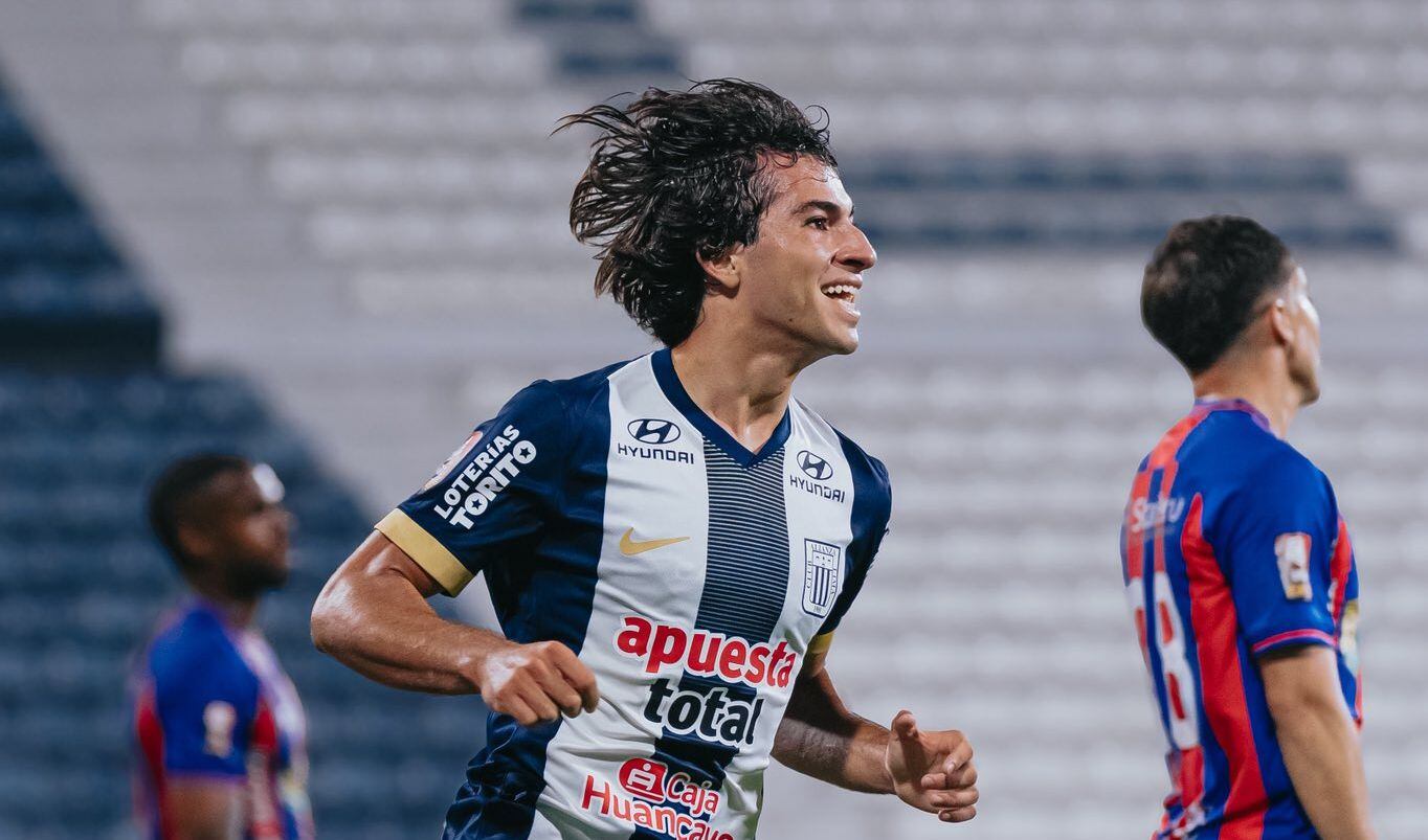 El mediocampista de Alianza Lima destacó el apoyo que le brindaron sus compañeros desde que se enteraron de su titularidad ante Alianza Universidad.