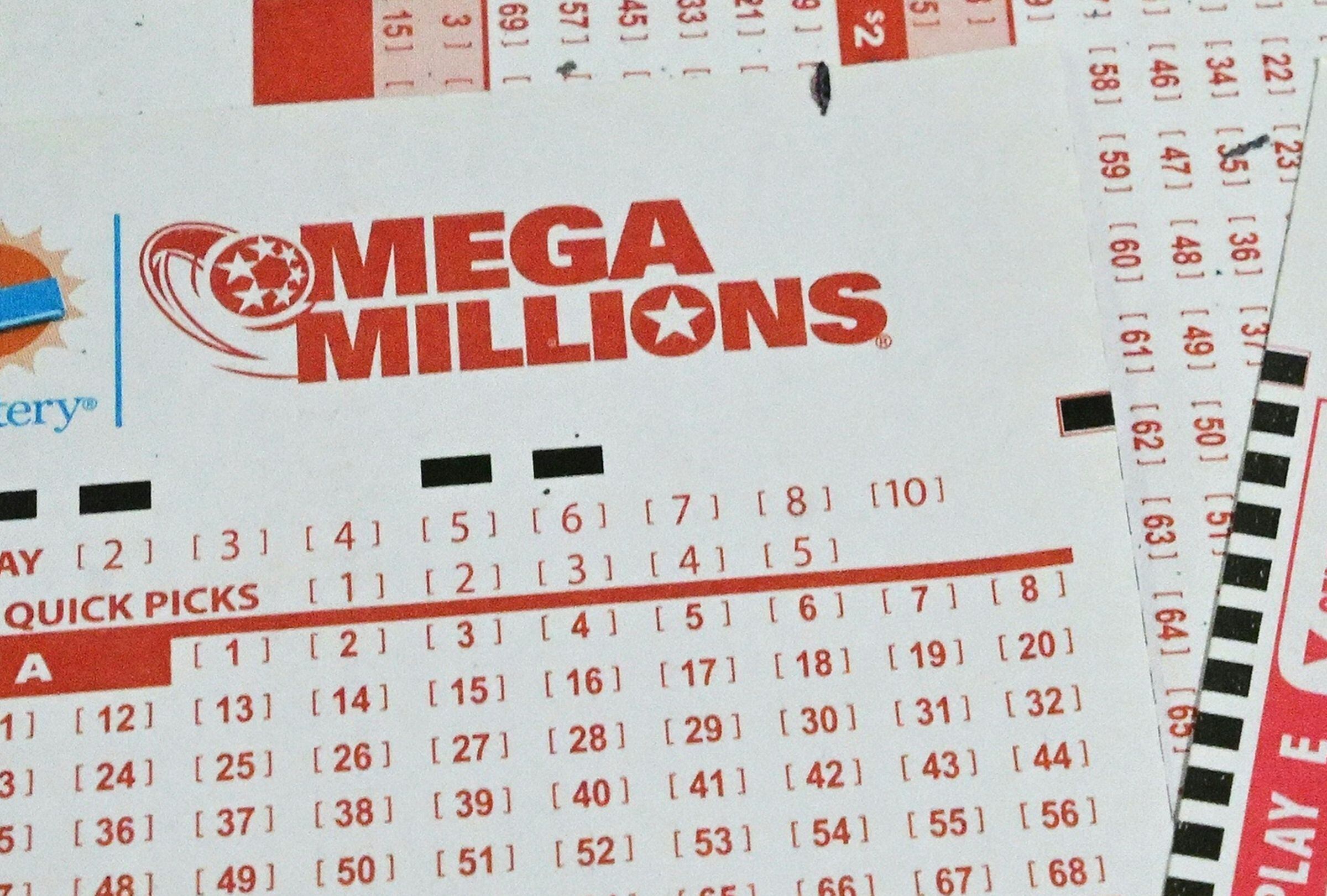 Recibe aquí la información sobre el boleto de Mega Millions ganador de $5 millones que fue comprado en Texas por una persona que no es de ahí. (Foto: Frederic J. Brown / AFP)