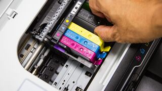 ¿Cómo identificar un cartucho de impresora falsificado y por qué debes invertir en uno original?