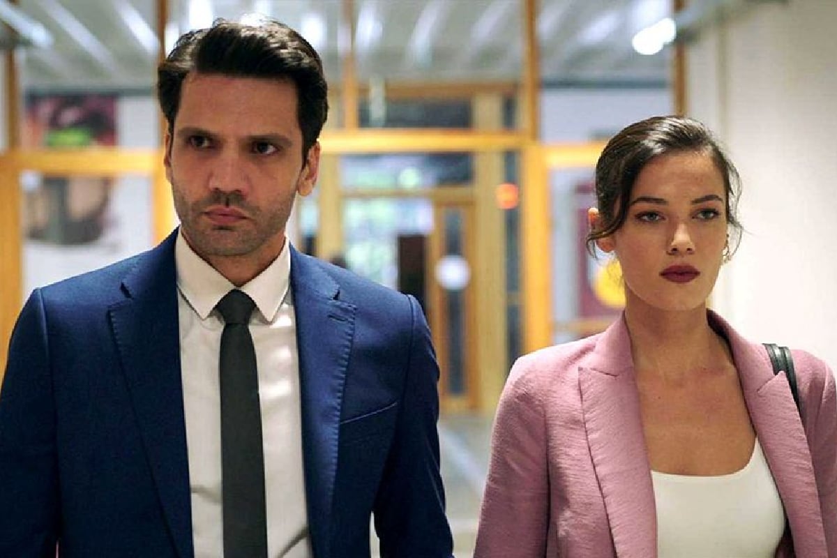 Kaan Urgancıoğlu y Pinar Deniz son los protagonistas de "Secretos de familia" (Foto: Ay Yapım)