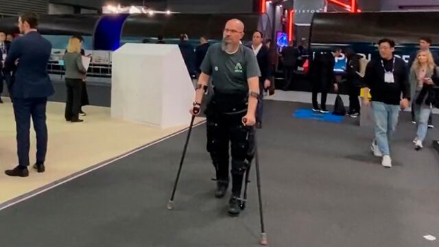 MWC 2023: exoesqueleto hizo volver a caminar a una persona durante los 4 días del evento