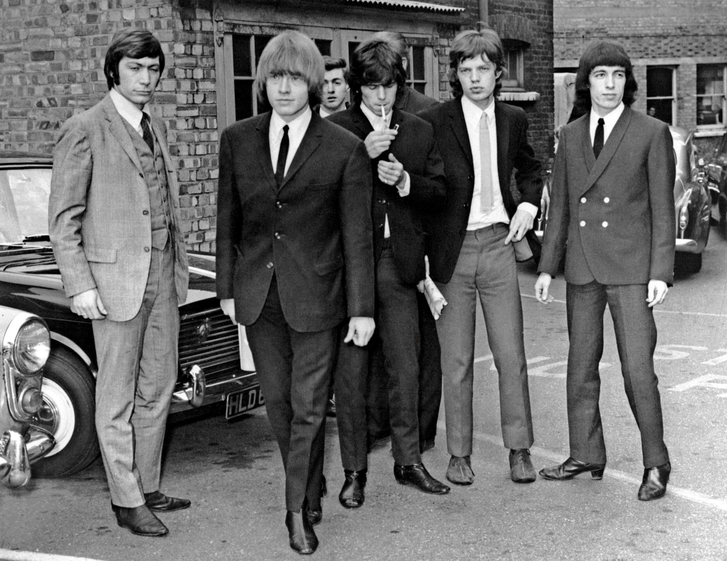 (FILES) In this file photo taken on July 22, 1965 Photo taken on July 22, 1965 in London shows the Rolling Stones, (from L to R) drummer Charlie Watts, guitarist Brian Jones, guitarist Keith Richards, singer Mick Jagger and bass guitarist Bill Wyman. Charlie Watts, drummer with legendary British rock'n'roll band the Rolling Stones, died on August 24, 2021 aged 80, according to a statement from his publicist. (Photo by AFP)