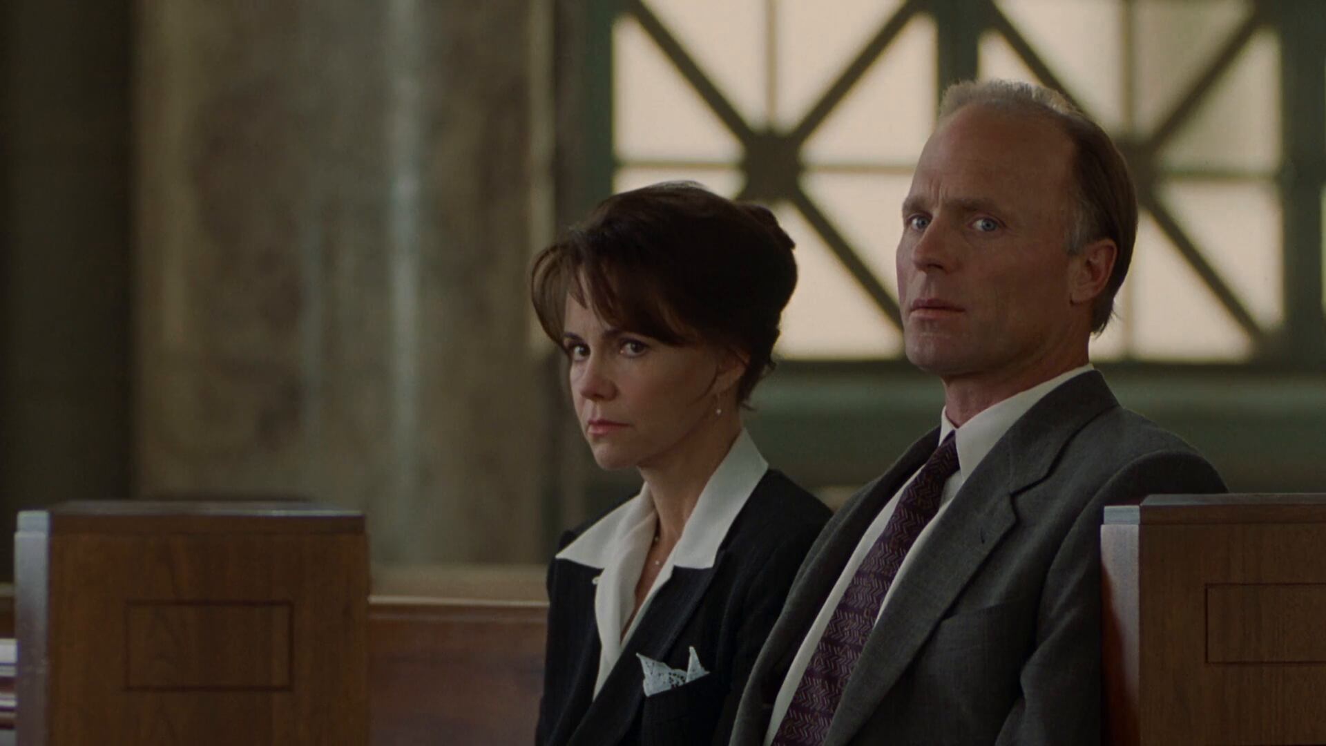 Sally Field como Karen y Ed Harris como Mack McCann en una escena de la película "Ojo por ojo" (Foto: Paramount Pictures)