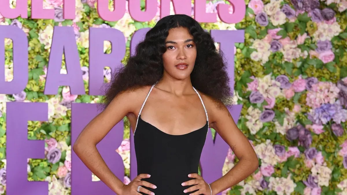 Olivia Dean se consagra como la Mejor Artista Revelación , destacando por su frescura, estilo propio y capacidad de conectar con el público en su primer año de nominaciones.