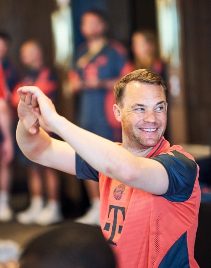 Manuel Neuer , arquero del Bayern Múnich, durante los trabajos físicos de este viernes en el hotel de concentración | Bayern Múnich