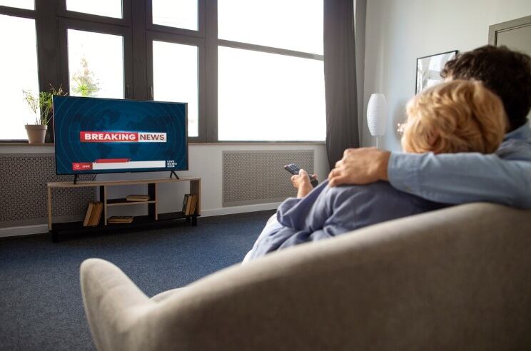 En medio del desacuerdo, servicios como DIRECTV y Sling TV lanzaron ofertas para captar suscriptores. (Foto referencial: Freepik)