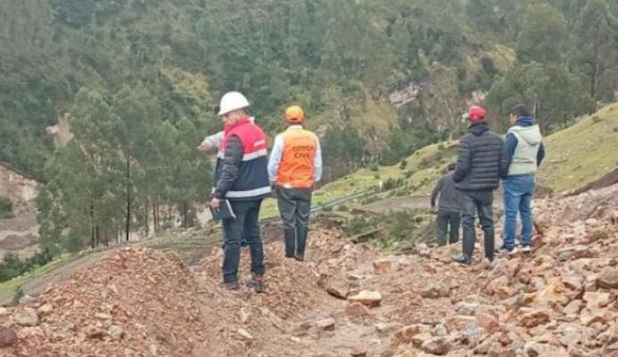 En Huancavelica , la Municipalidad Distrital de Yauli ejecuta la evaluación de daños y coordina las acciones de respuesta a causa de las intensas lluvias registradas el lunes 19 de enero en el centro poblado San Antonio de Matipacana , distrito de Yauli , provincia de Huancavelica. De acuerdo con el COEN, la emergencia no registra daños a la vida ni a la salud de las personas.