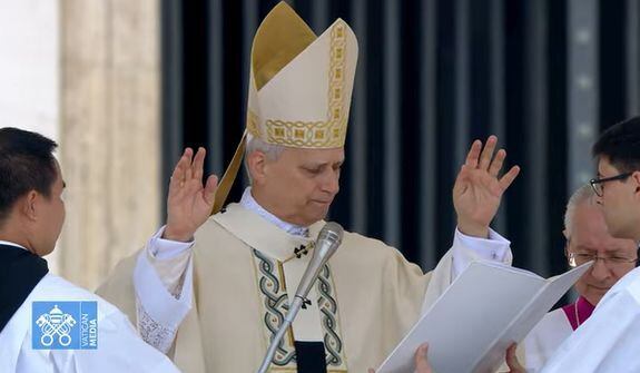 El papa León XIV da su bendición al final de la santa misa | Foto: Vatican News