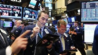 Wall Street abre con ganancias ante mayor optimismo de operadores