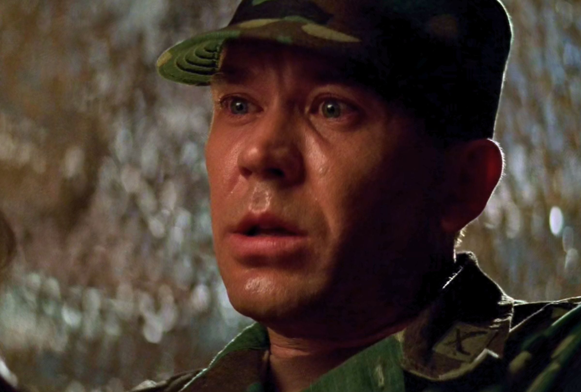 William "Bill" Kent se revela como el asesino de Elisabeth Campbell en la película "La hija del general" (Foto: Paramount Pictures)