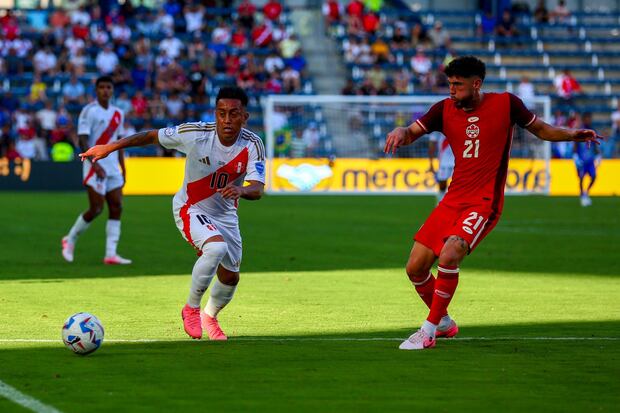 El seleccionador nacional valoró positivamente el ingreso de ‘Aladino’ en el choque entre Perú y Canadá por Copa América.